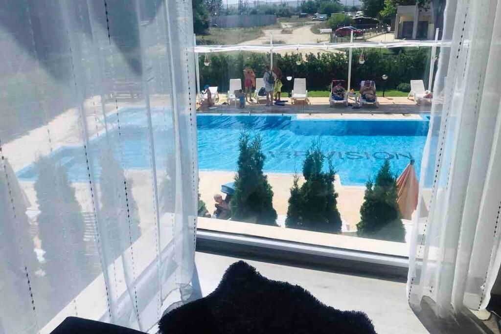 Апартамент Vip Vision - 214 Entire Flat 2 Beds Two Baths