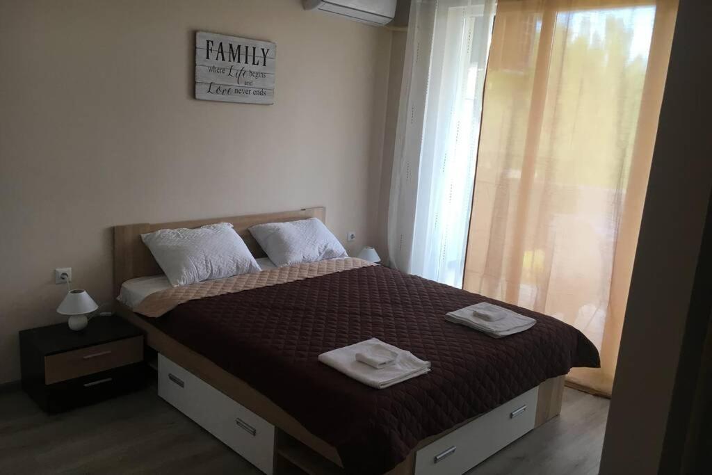 Vip Vision - 214 Entire Flat 2 Beds Two Baths Апартамент